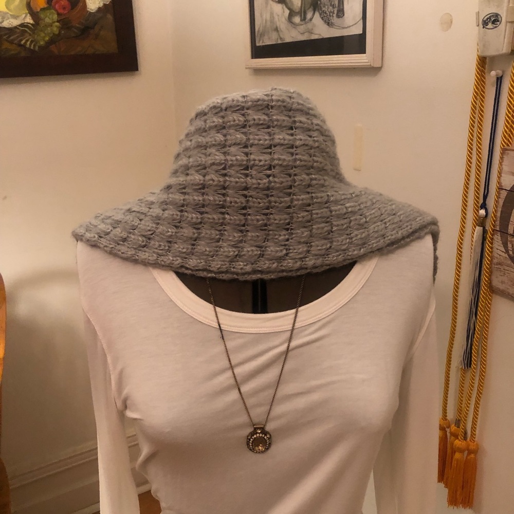 Silver / Gray Aeropostale Infinity Scarf